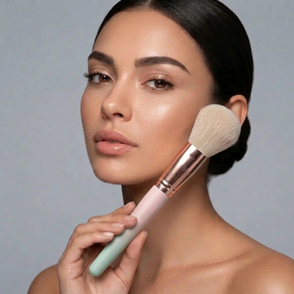 The Liquid Luxe Brush